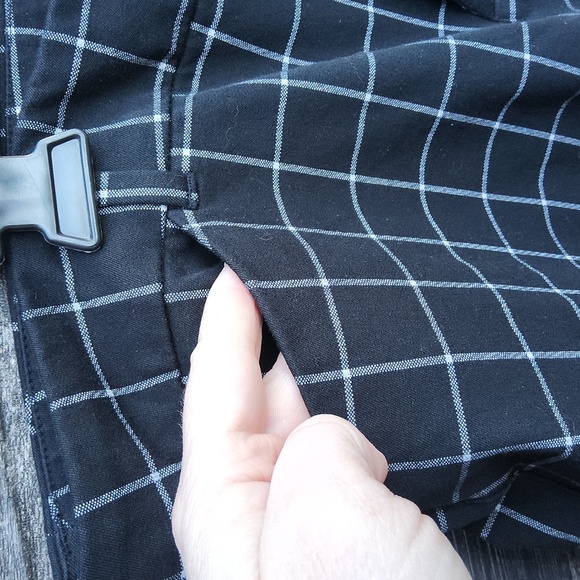 Old Navy women's black pants with white stripes size 14 - Picture 5 of 7